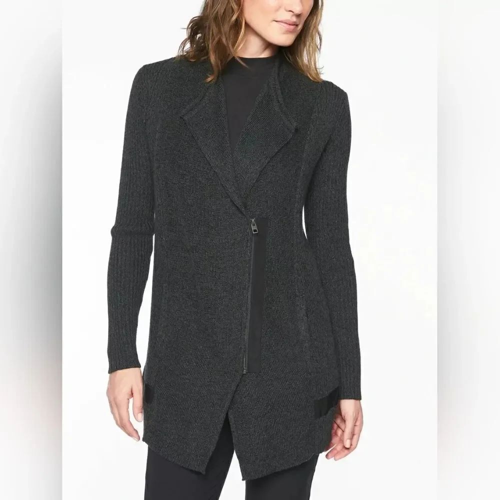 Athleta Athleisure Activewear Outdoors Cozycore Cashmere Dark Academia Sweater M